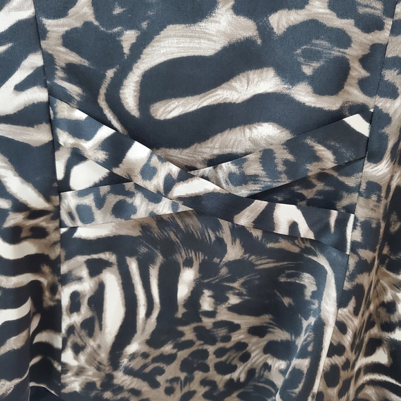 Peck & Peck Tiger Print Jacket - Picture 5 of 5